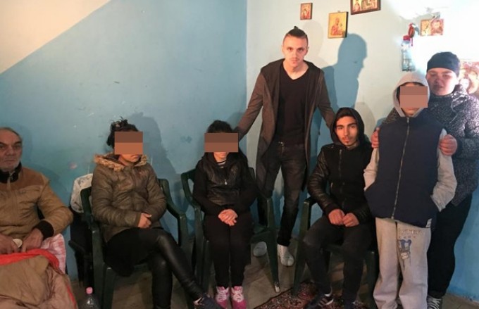Ajuta-i pe cei 5 copii ramasi orfani in urma incendiului din Clubul Colectiv din Bucuresti